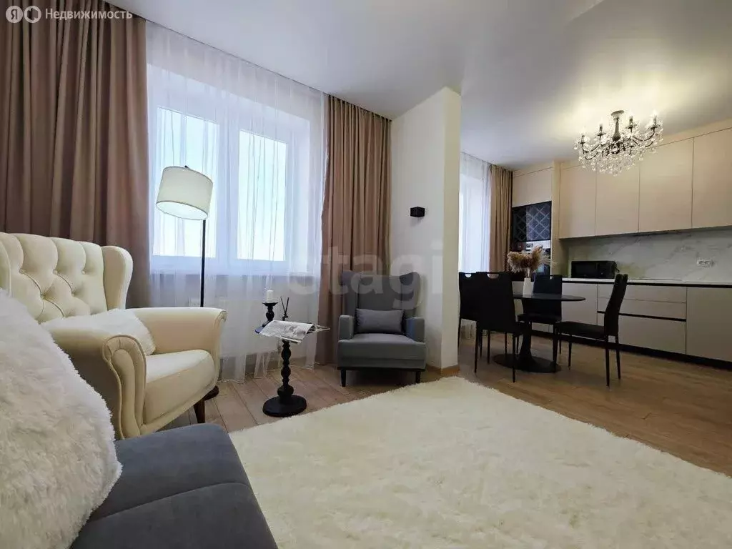 2-комнатная квартира: Тюмень, Таёжная улица, 2 (65.6 м) - Фото 1