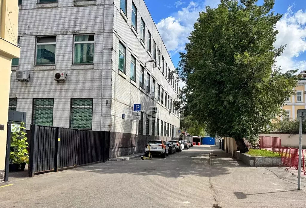 Помещение свободного назначения в Москва Кожевническая ул., 16С4 (68 ... - Фото 1