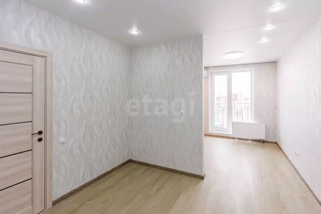 1-к кв. Тюменская область, Тюмень ул. Геннадия Райкова, 19 (32.1 м) - Фото 1