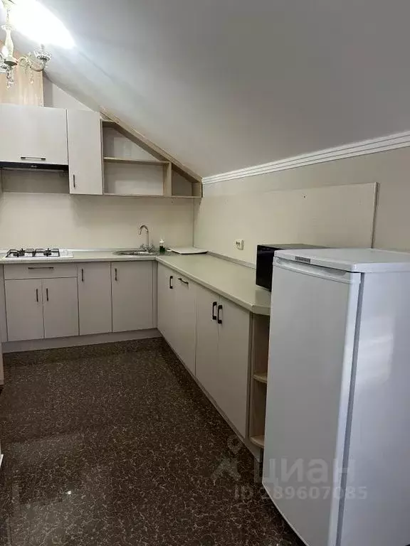 2-к кв. Ставропольский край, Ессентуки ул. Гоголя, 1А (70.0 м) - Фото 1