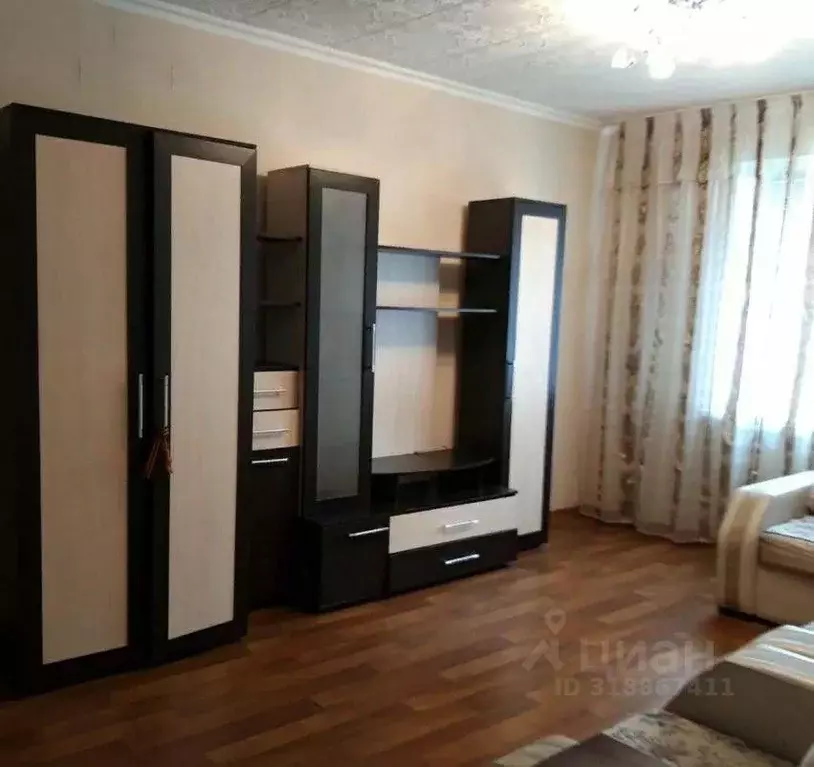 1-к кв. Белгородская область, Старый Оскол Макаренко мкр, 17 (40.0 м) - Фото 0