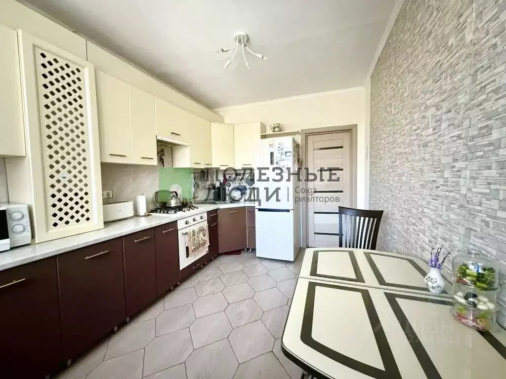 2-к кв. Орловская область, Орловский муниципальный округ, с. Плещеево ... - Фото 1