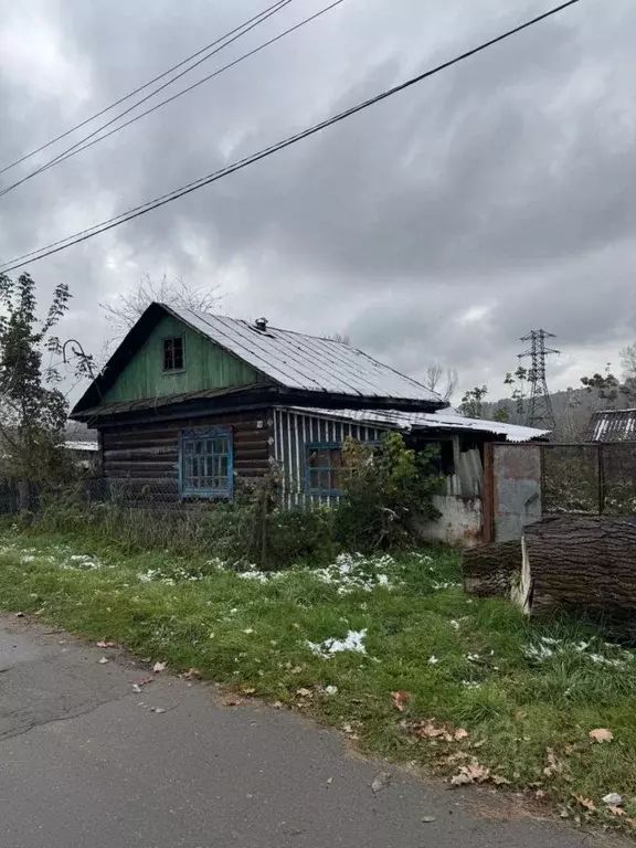 Дом в Алтай, Майминский район, пос. Дубровка Сибирская ул. (42 м) - Фото 1