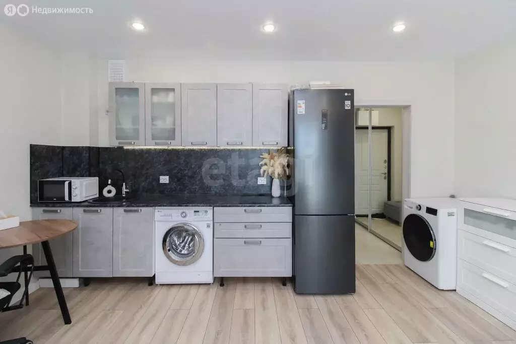 Квартира-студия: Тюмень, улица Константина Посьета, 4к1 (27 м) - Фото 0