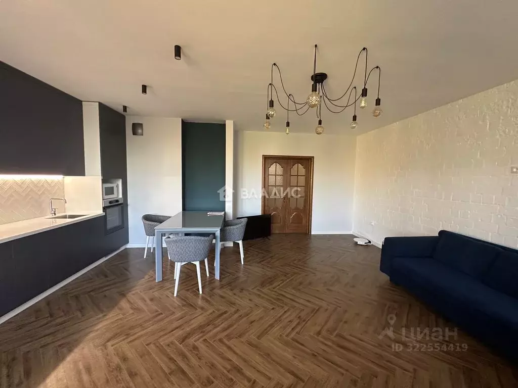 3-к кв. Иркутская область, Иркутск ул. Ржанова, 1/3 (82.0 м) - Фото 0