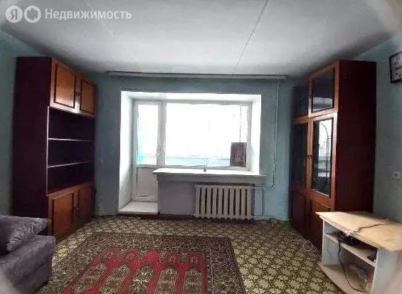 1-комнатная квартира: Ялуторовск, улица Новикова, 24 (32 м) - Фото 0