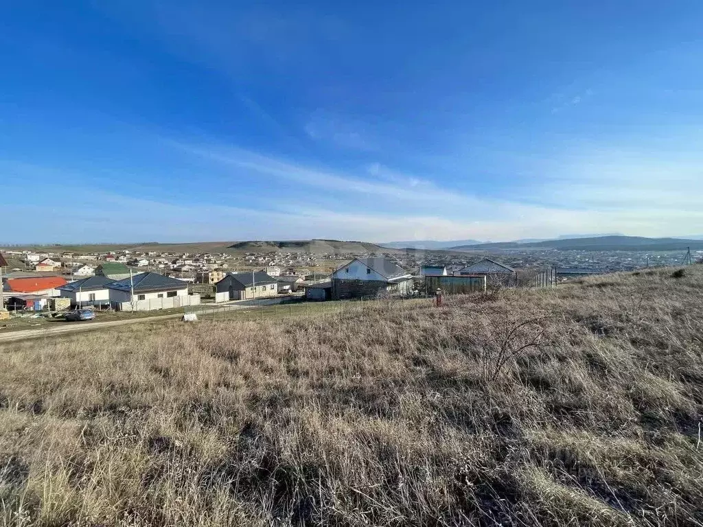 Участок в Крым, Симферопольский район, Трудовское с/пос, с. ... - Фото 0