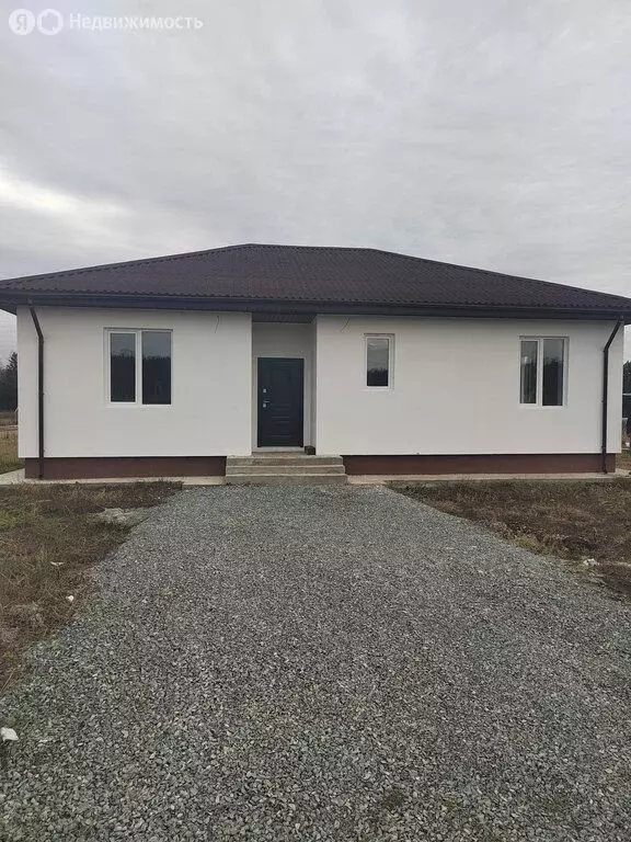 Дом в Свердловская область, Сысертский муниципальный округ, деревня ... - Фото 1