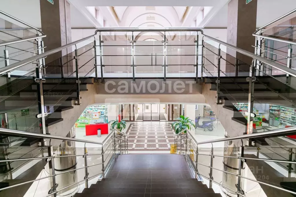 Офис в Омская область, Омск ул. Дианова, 39 (200 м) - Фото 1