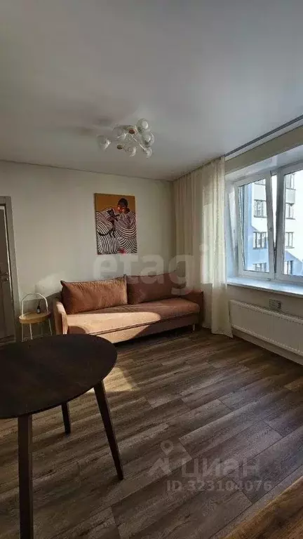 1-к кв. Тюменская область, Тюмень Новгородская ул., 20 (35.0 м) - Фото 1