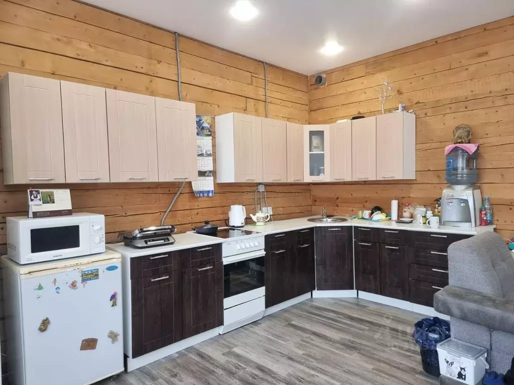 Дом в Хакасия, Абакан Ольховая ул. (180 м) - Фото 1