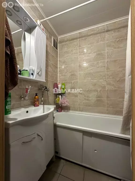 2-комнатная квартира: Белгород, улица Есенина, 50В (58.1 м) - Фото 2