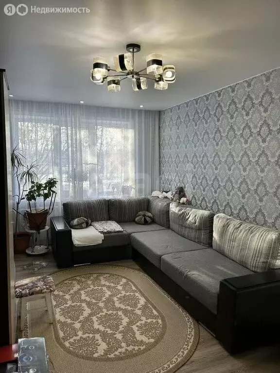 3-комнатная квартира: Курган, улица Тельмана, 16 (62.2 м) - Фото 0