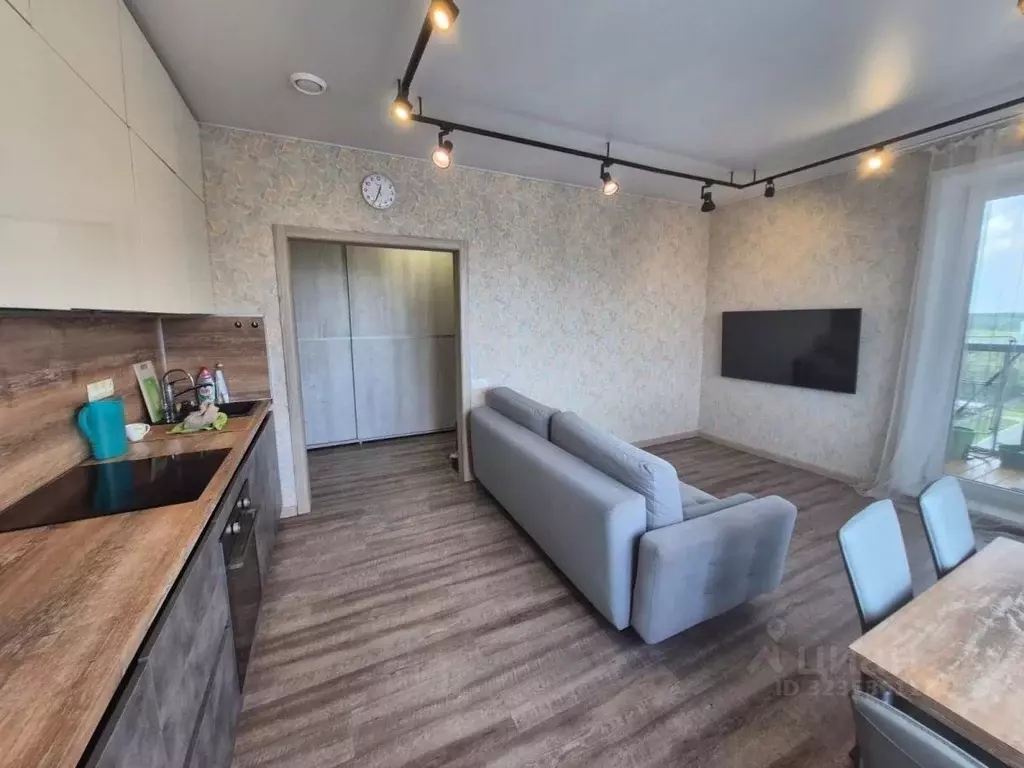 3-к кв. Челябинская область, Челябинск просп. Героя России Е.Н. ... - Фото 2