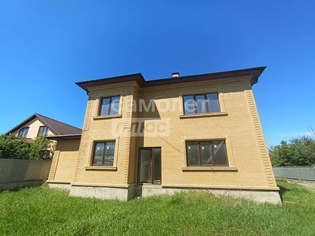 Дом в Краснодарский край, Абинск ул. Розы Люксембург, 56 (330 м) - Фото 1