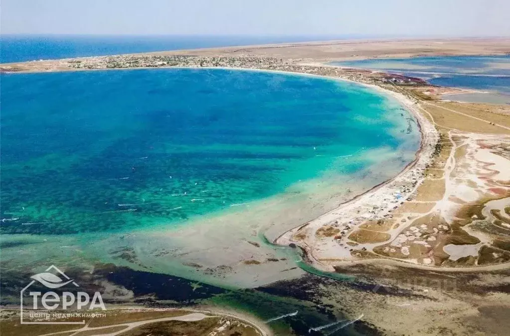 Участок в Крым, Черноморский район, с. Межводное ул. В. Якушенко (6.4 ... - Фото 0