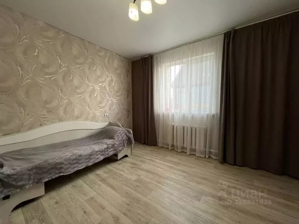 Дом в Оренбургская область, Саракташский район, с. Черный Отрог ... - Фото 2