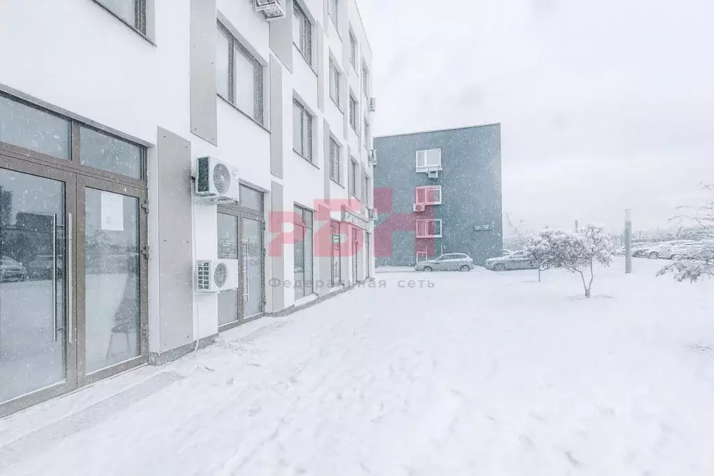 Помещение свободного назначения в Тюменская область, Тюмень ул. ... - Фото 1