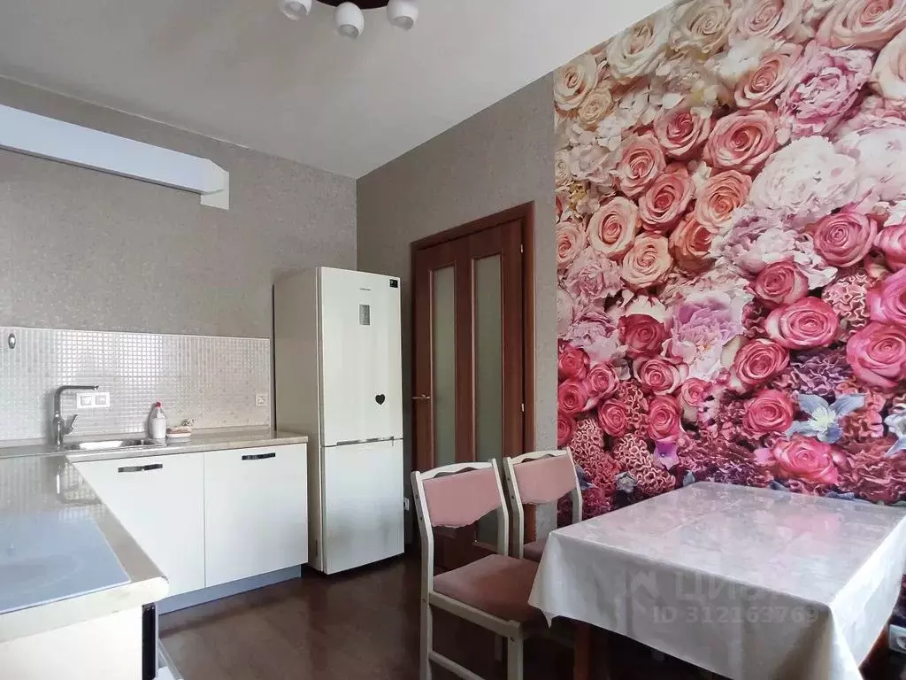 3-к кв. Иркутская область, Иркутск Юбилейный мкр, 121 (79.0 м) - Фото 1