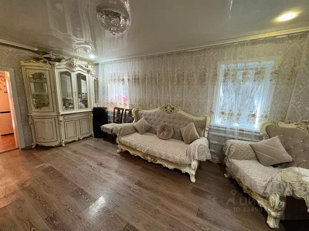 Дом в Ставропольский край, Новоалександровск ул. Маршала Жукова (50 м) - Фото 1