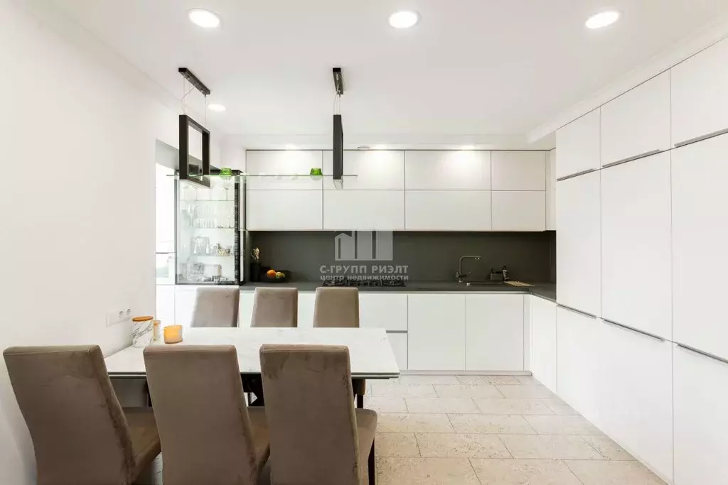 3-к кв. Калининградская область, Калининград Стрелковая ул., 19 (75.0 ... - Фото 0