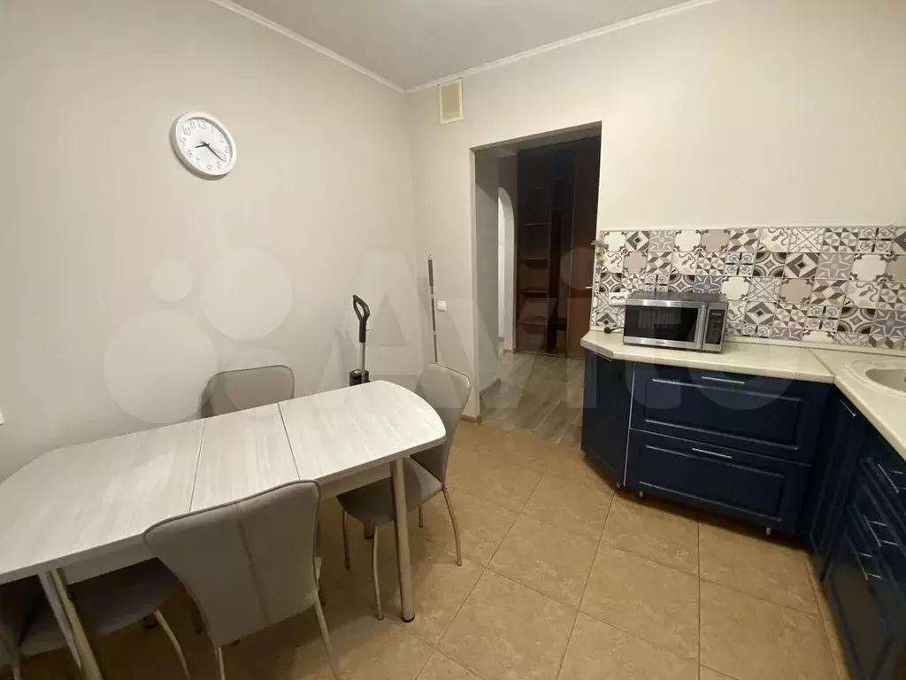 2-к. квартира, 60 м, 8/9 эт. - Фото 1