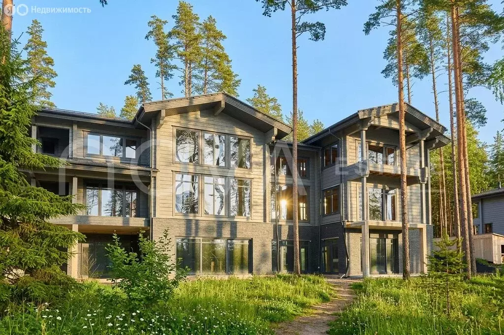 Дом в посёлок Ленинское, Парковая улица (1031 м) - Фото 1