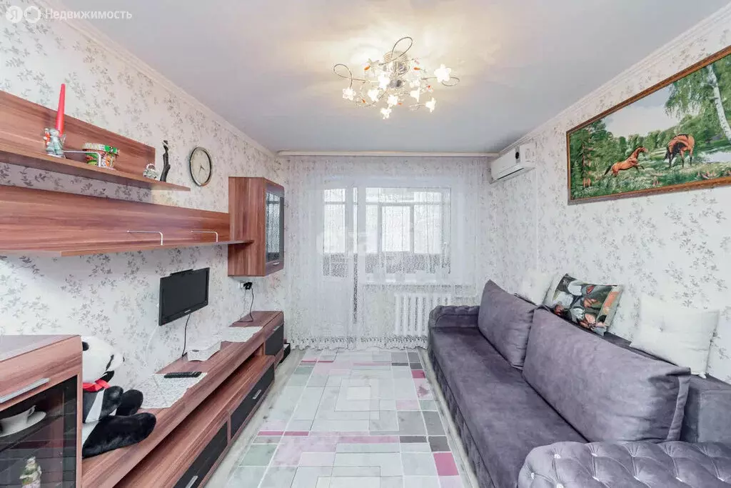 2-комнатная квартира: Тюмень, улица Монтажников, 15 (47.5 м) - Фото 1