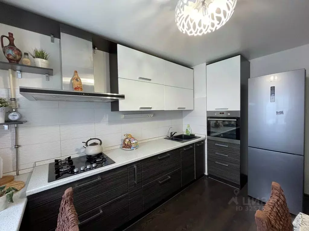 3-к кв. Ивановская область, Иваново ул. Летчика Лазарева, 6 (65.0 м) - Фото 1