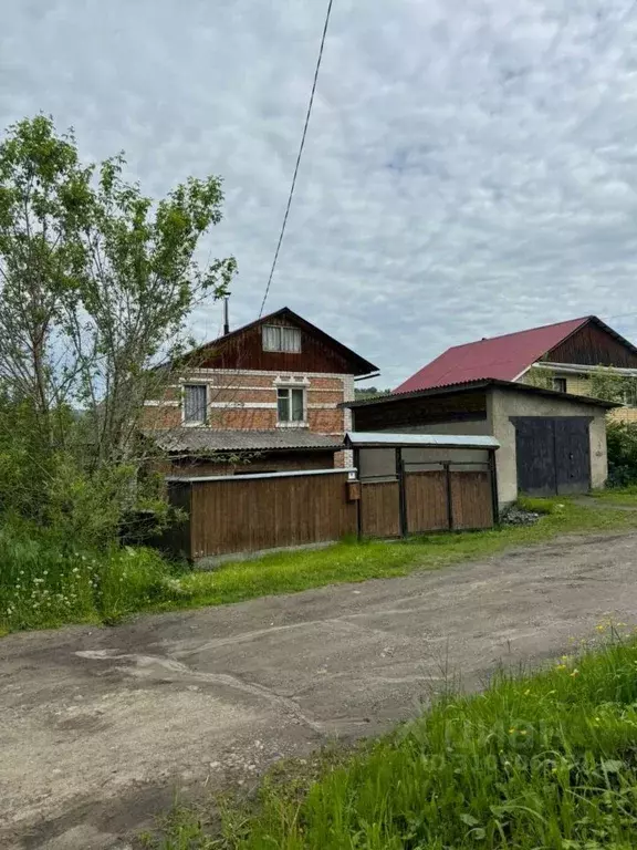 Дом в Алтай, Горно-Алтайск ул. Турочакская (98 м) - Фото 1