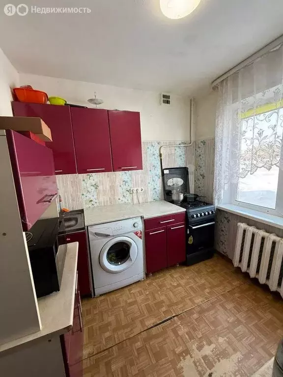 1-комнатная квартира: Сарапул, Центральный жилой район, улица Крылова, ... - Фото 1