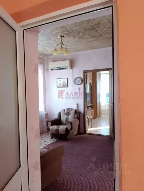 Дом в Ростовская область, Пролетарск Октябрьская ул., 53 (85 м) - Фото 1