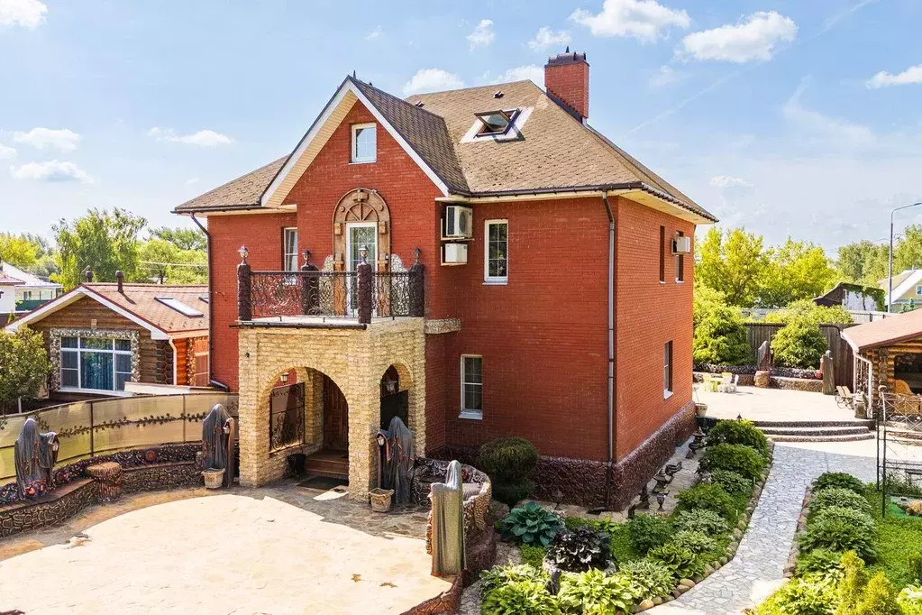 Коттедж, 400 м - Фото 1