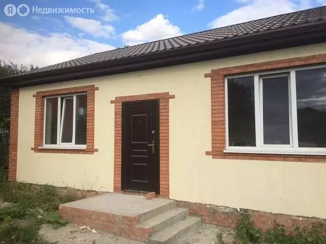 Дом в Ростов-на-Дону, Орская улица (75 м) - Фото 0