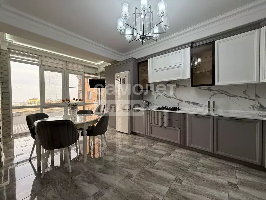 2-к кв. Дагестан, Каспийск просп. Акулиничева, 23к2 (73.0 м) - Фото 1