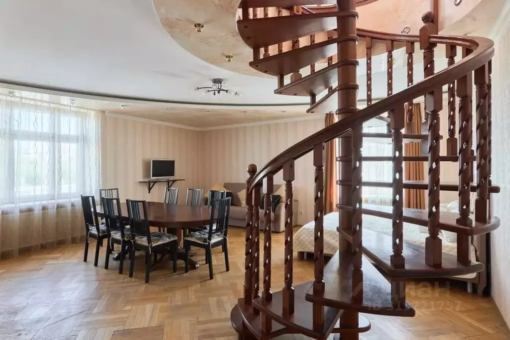 3-к кв. Татарстан, Казань ул. Нурсултана Назарбаева, 10 (170.0 м) - Фото 1