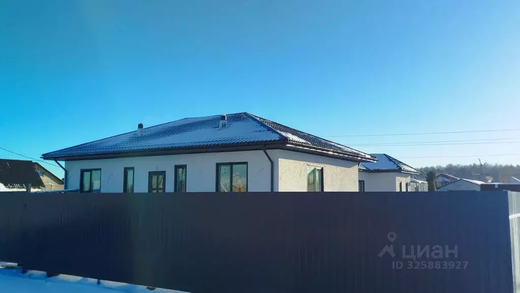 Дом в Омская область, Омский район, пос. Магистральный ул. Кленовая ... - Фото 1