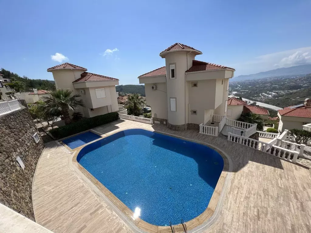 Дом в Краснодарский край, Сочи ул. Черноморская, 2/3 (350 м) - Фото 1