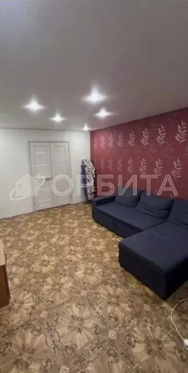 3-к кв. Тюменская область, Тюмень ул. Дружбы, 157 (58.3 м) - Фото 1