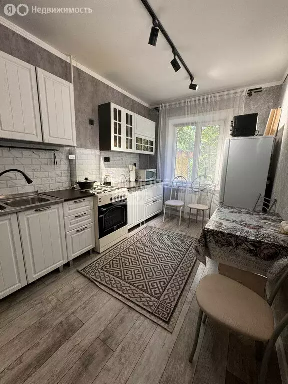 1-комнатная квартира: Астрахань, улица Куликова, 13к2 (43 м) - Фото 1