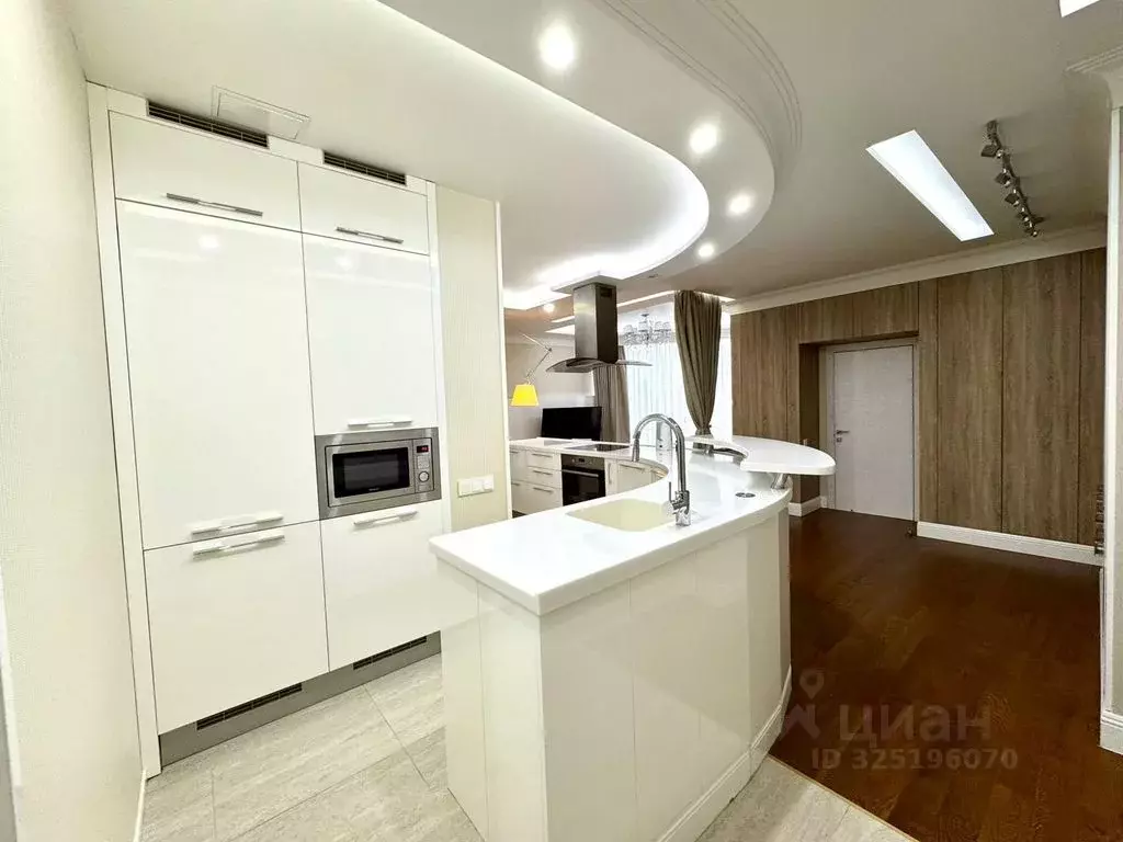 2-к кв. Крым, Ялта Приморский парк имени Гагарина кв-л, 10 (82.0 м) - Фото 1