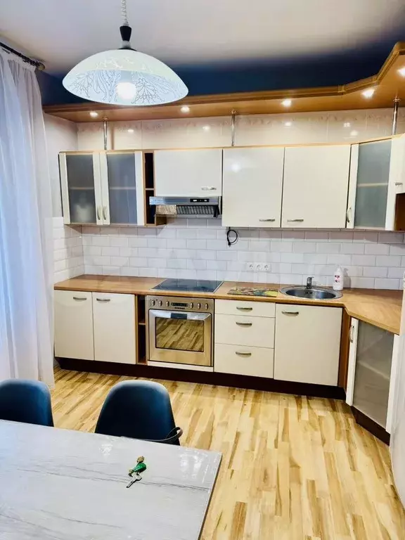 2-к. квартира, 68 м, 2/10 эт. - Фото 1