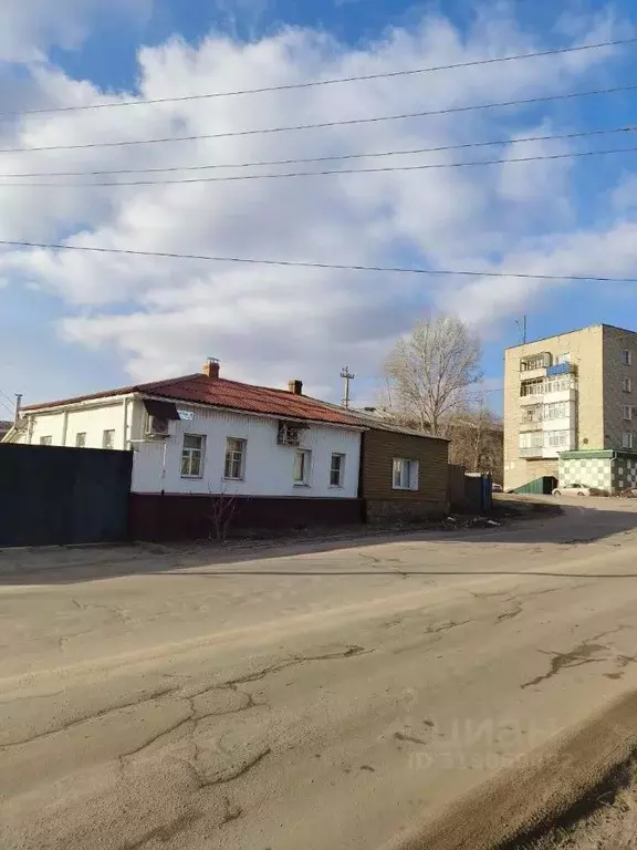 Дом в Воронежская область, Лиски ул. Красных Зорь, 1 (87 м) - Фото 0