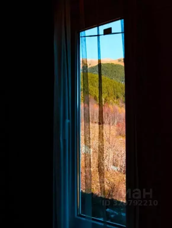 Дом в Карачаево-Черкесия, Зеленчукский район, с. Архыз  (25 м) - Фото 0
