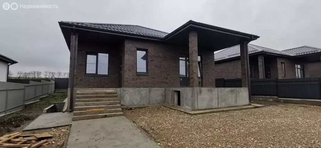 Дом в станица Ессентукская, улица Николая Гайдара (120 м) - Фото 0