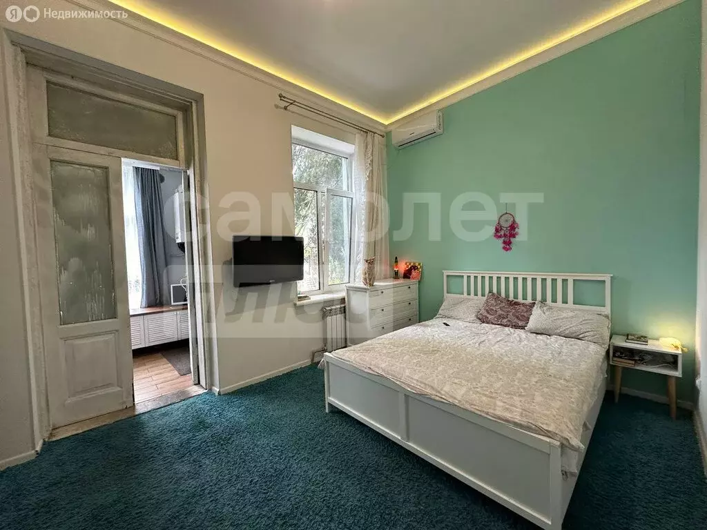 2-комнатная квартира: Ялта, улица Кирова, 57 (51 м) - Фото 0