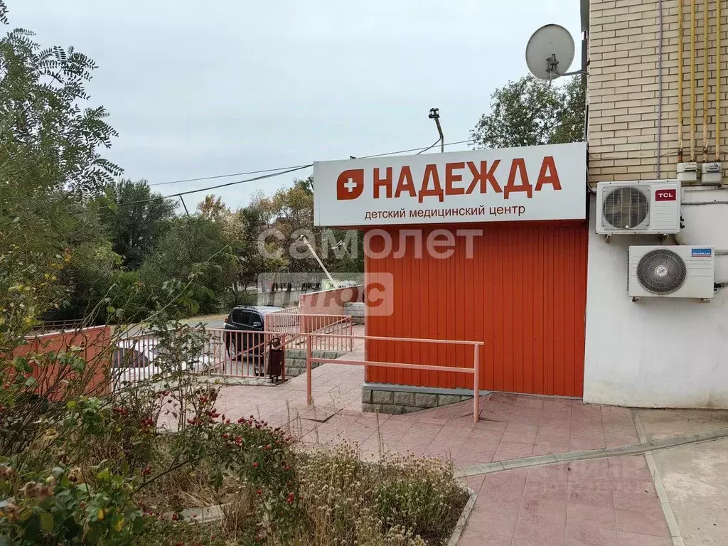 Помещение свободного назначения в Калмыкия, Элиста ул. 8 Марта, 60 ... - Фото 1