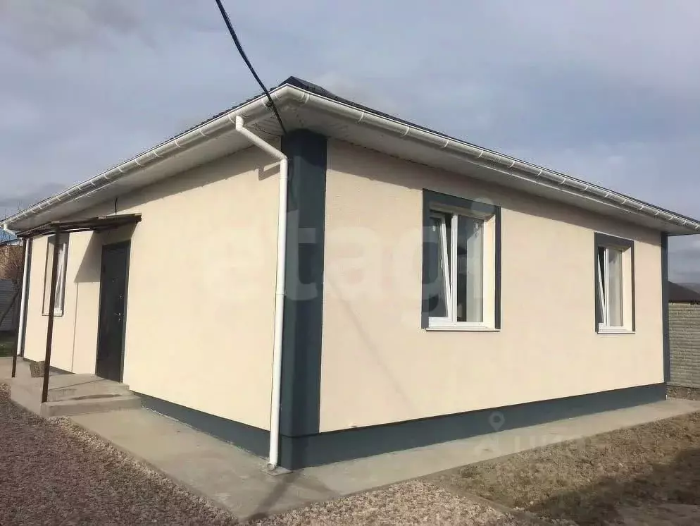 Дом в Крым, Симферопольский район, с. Доброе ул. Айдын (90 м) - Фото 1