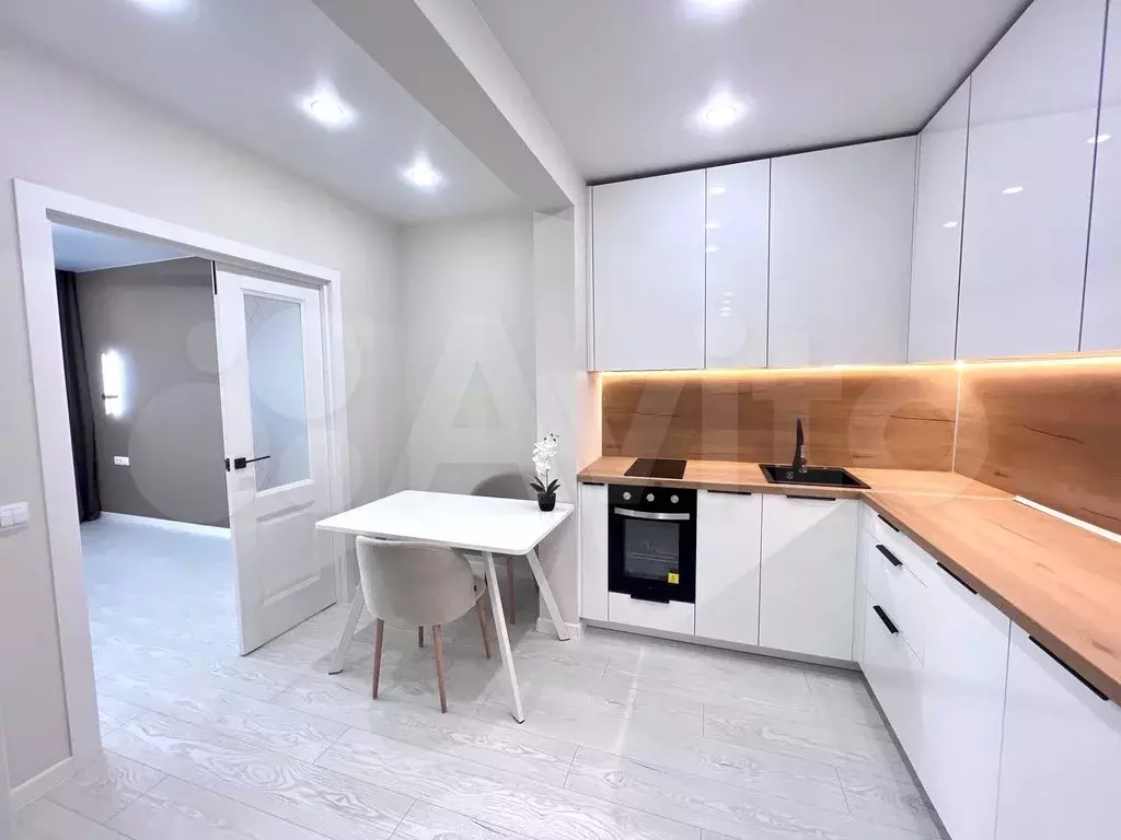2-к. квартира, 51 м, 1/8 эт. - Фото 0