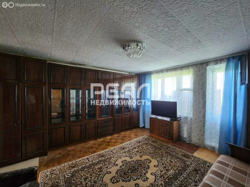 3-комнатная квартира: деревня Бегуницы, 23 (57.6 м) - Фото 1